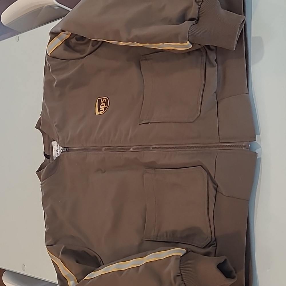 LIKE NEW Y2K UPS 3M Thinsulate Winter Bomber Jacket